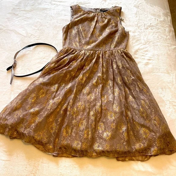 jennifer aniston golden globes 2024 dress Princess Red Lace Organza Sleeveless Wedding Flower Girl Dress, Belt 10T --- Chest = 29 inches/Waist = 28 inches/ Hollow to knee = 30.5 inches main image 0